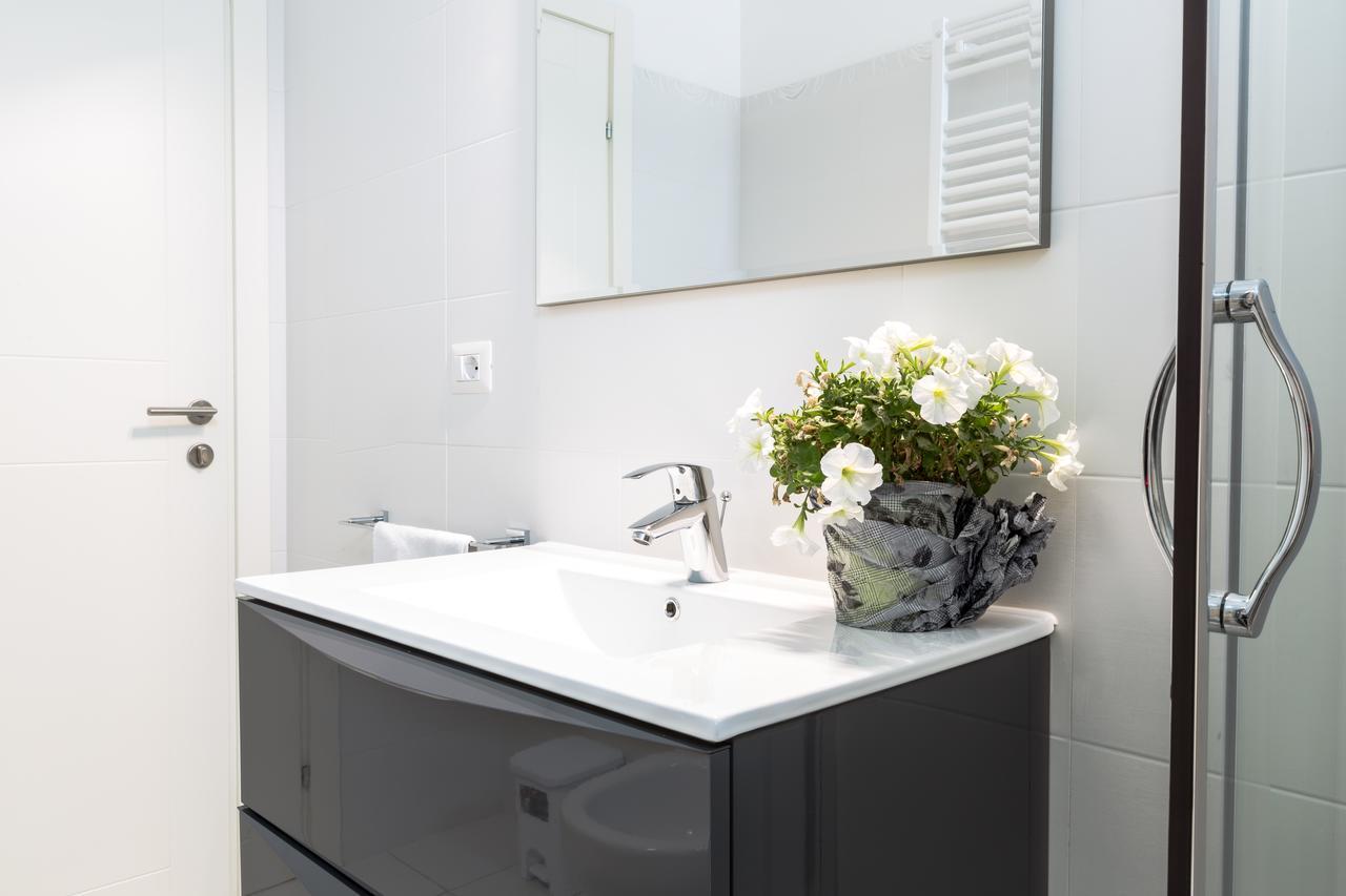 Residence Perla Verde Riccione Bagian luar foto