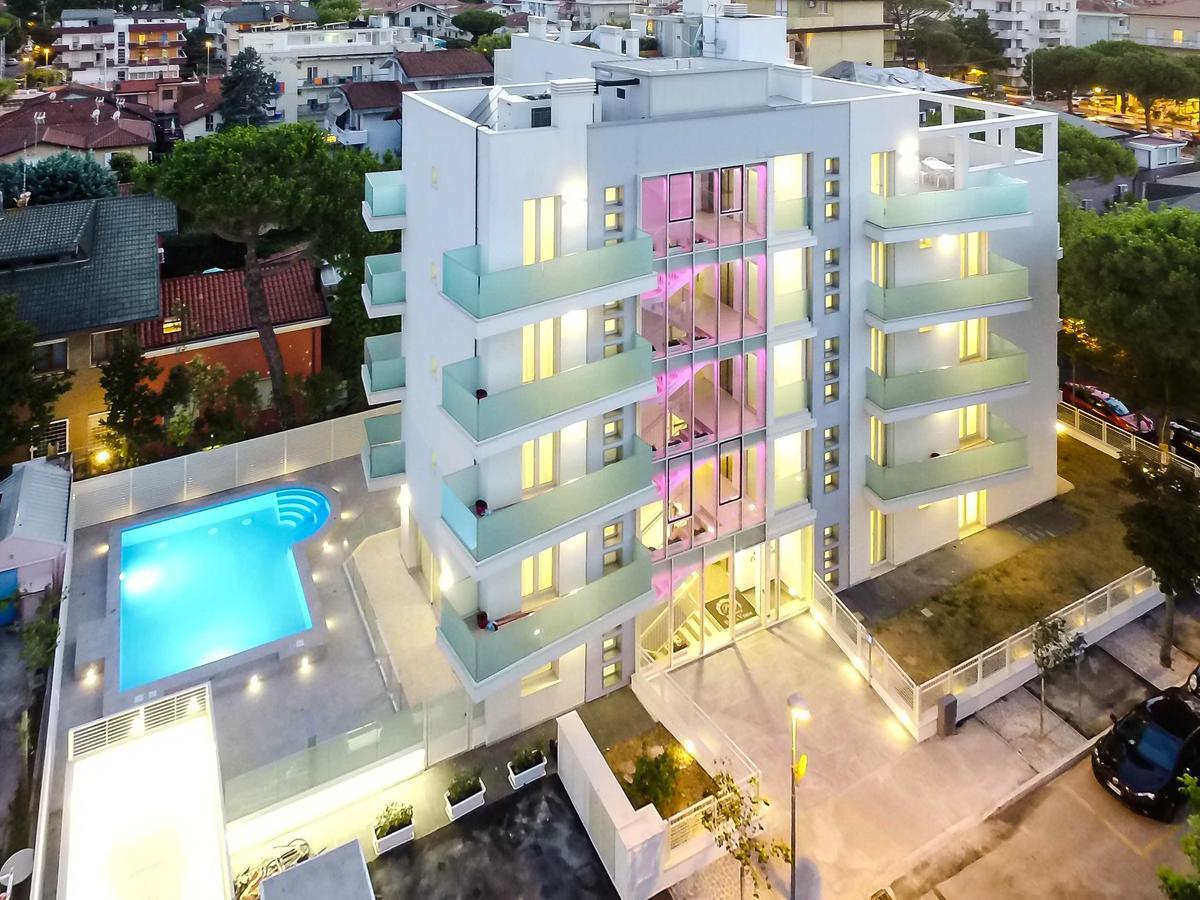 Residence Perla Verde Riccione Bagian luar foto