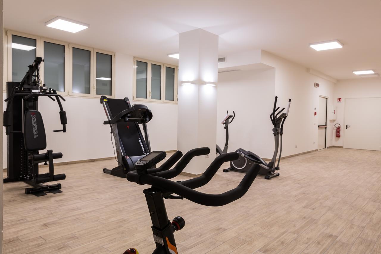 Residence Perla Verde Riccione Bagian luar foto