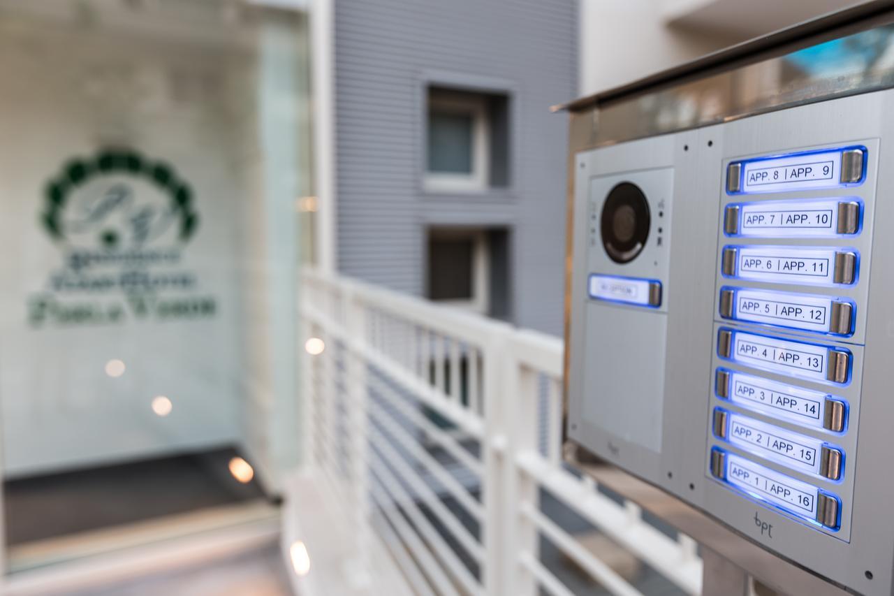 Residence Perla Verde Riccione Bagian luar foto