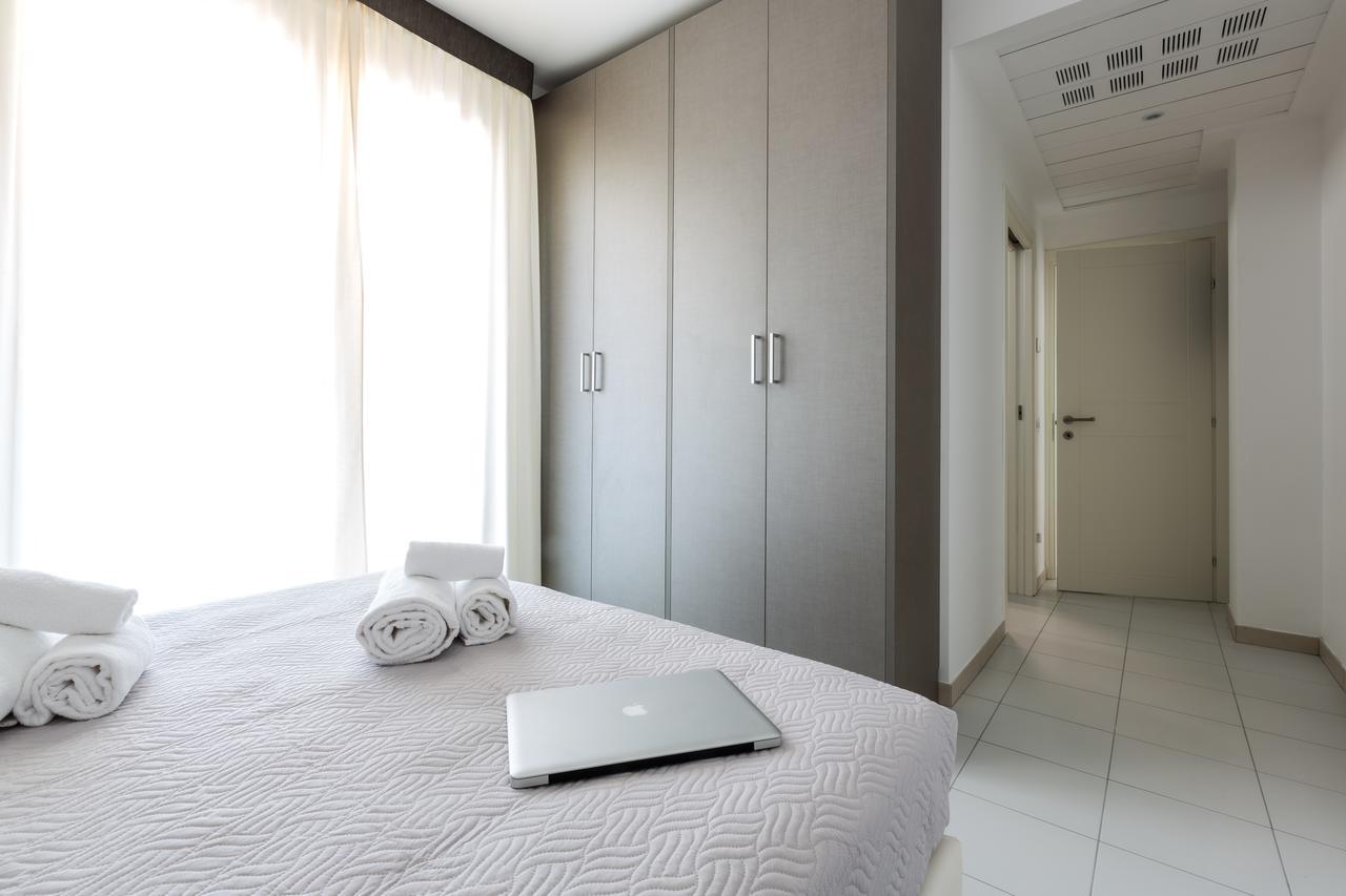 Residence Perla Verde Riccione Bagian luar foto
