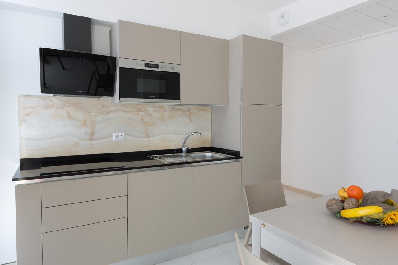 Residence Perla Verde Riccione Bagian luar foto