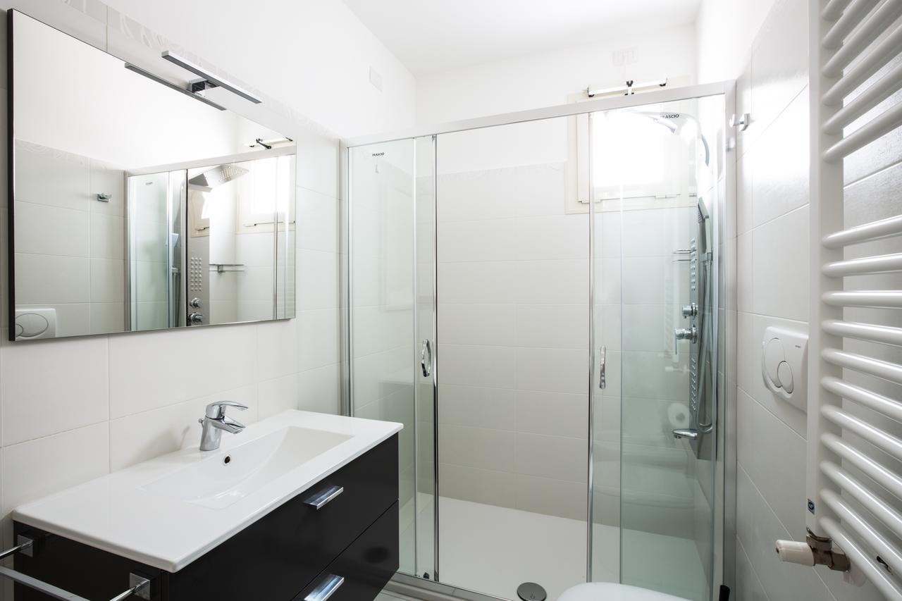 Residence Perla Verde Riccione Bagian luar foto